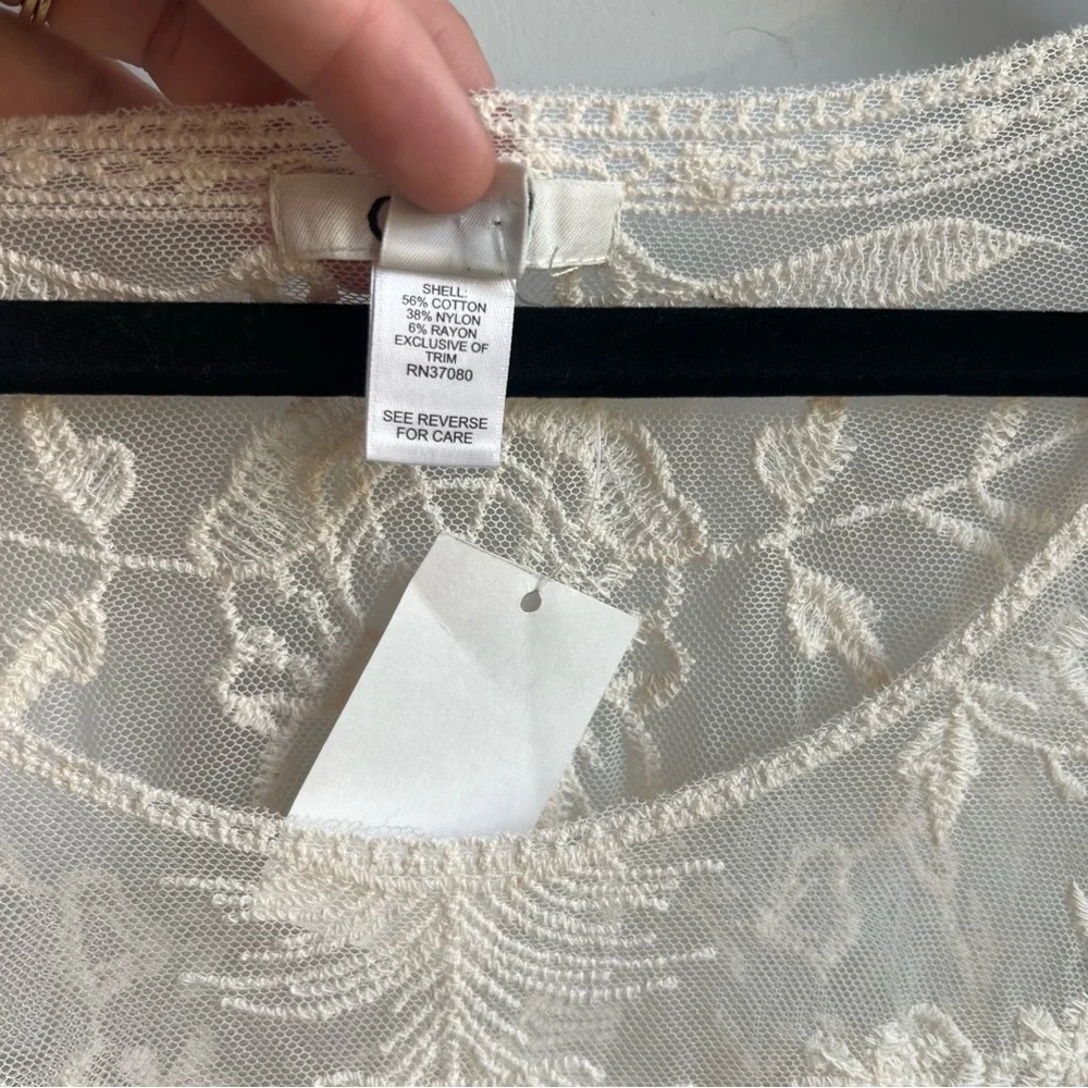 NWT Cato Delicate Lace Blouse - Large - Picture 5 of 14